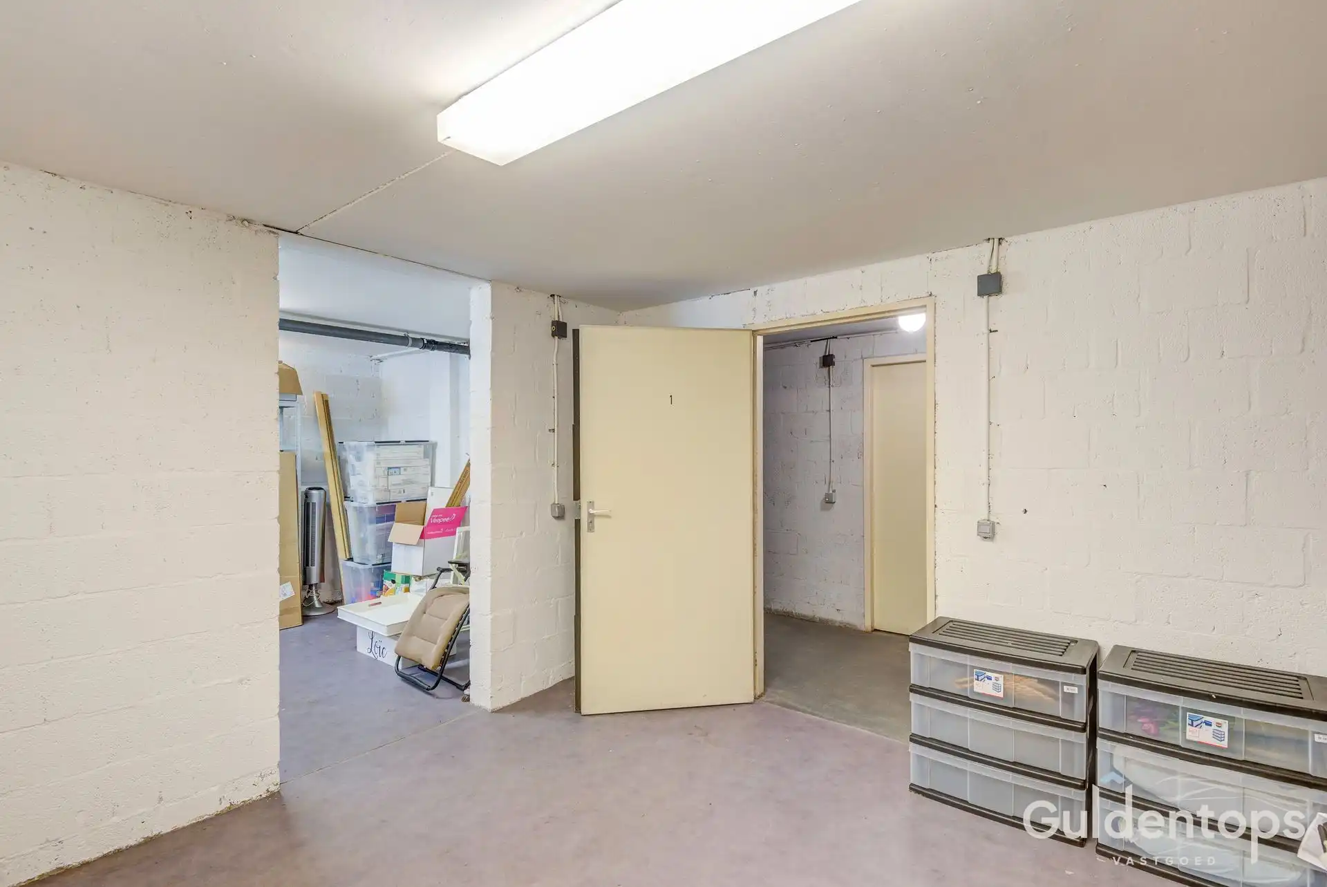 Modern ruim gelijkvloers (2 slk) appartement met ruime tuin foto 32