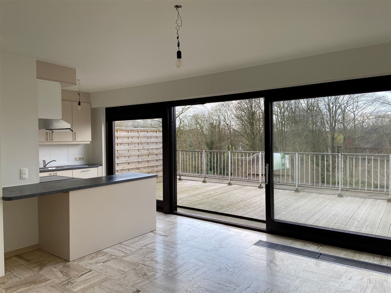 Dakappartement met lift in centrum Brasschaat  foto {{pictureIndex}}