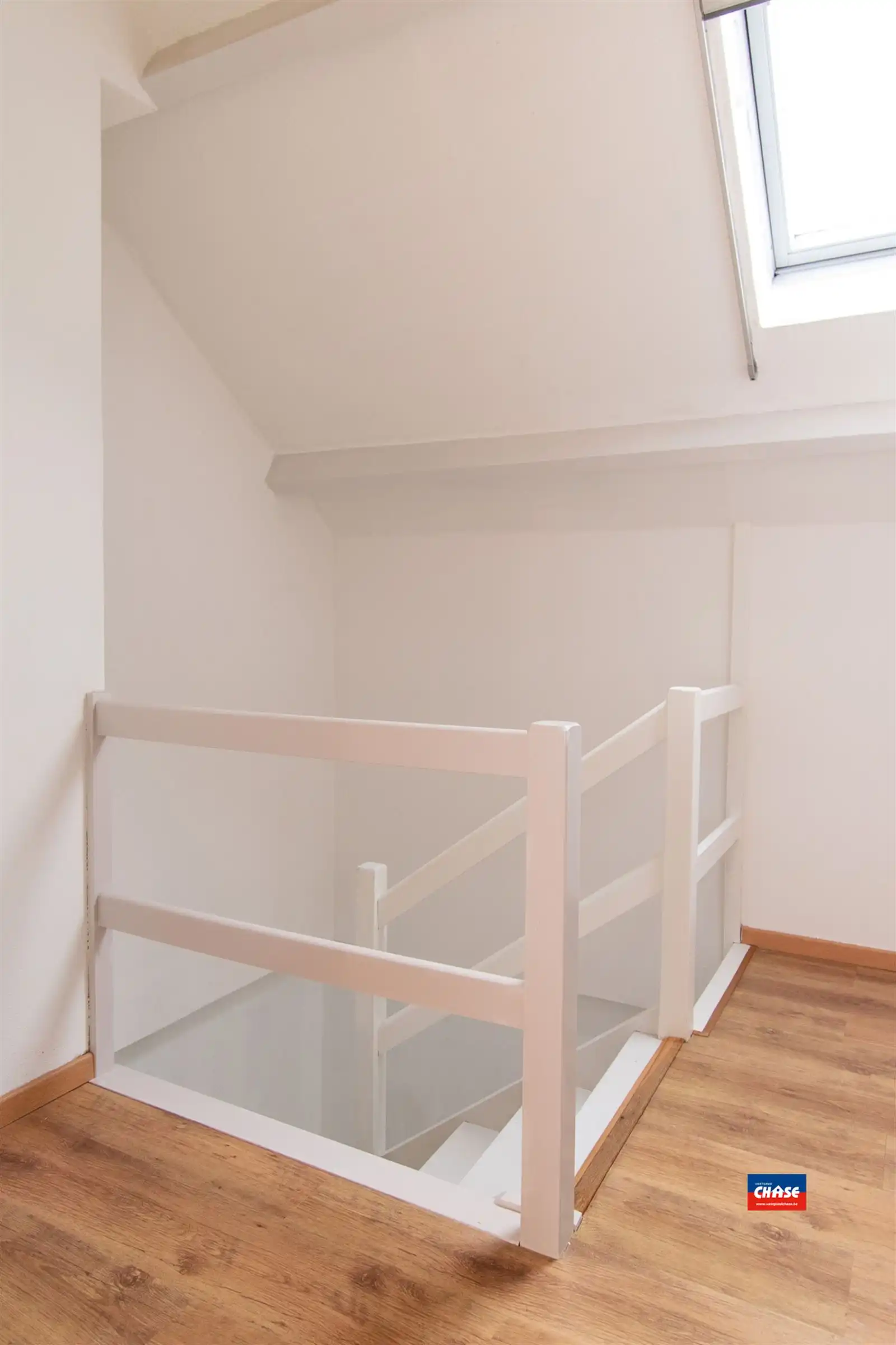 Woning met 4 slpks, garage en tuin foto 14