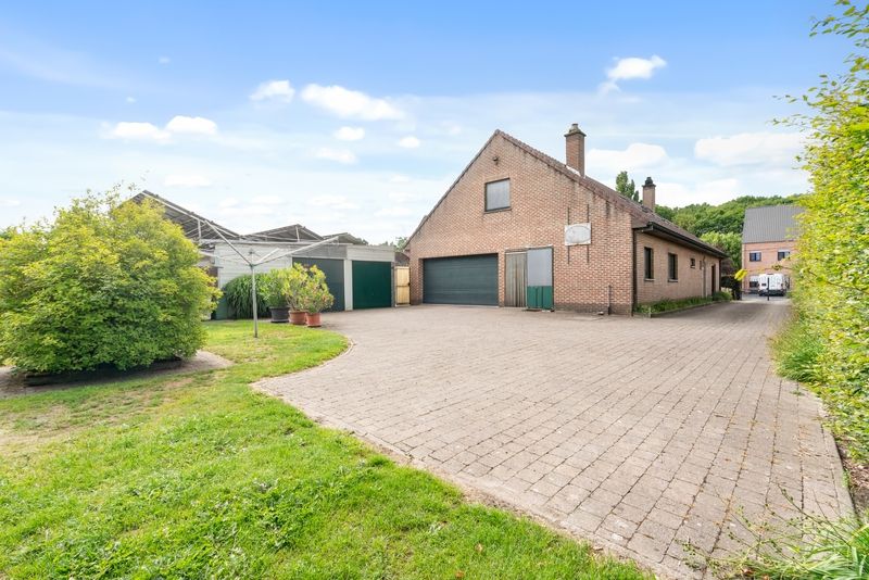 Ruime open bebouwing op 932 m² – instapklare gezinswoning met 310 m² bewoonbare oppervlakte! foto 24