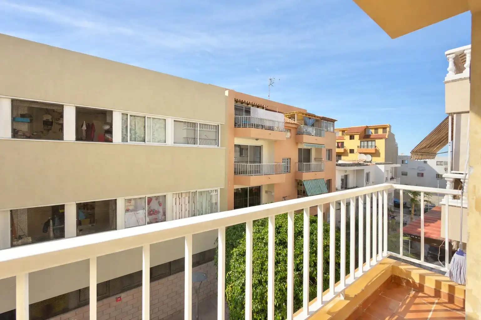 Instapklaar appartement met balkon  foto 12