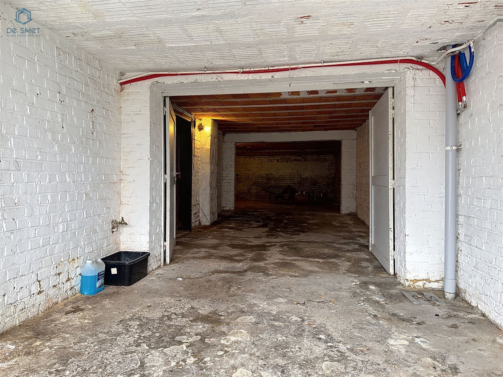 Zeer ruime woning met grote tuin, bos en landelijk uitzicht foto 18