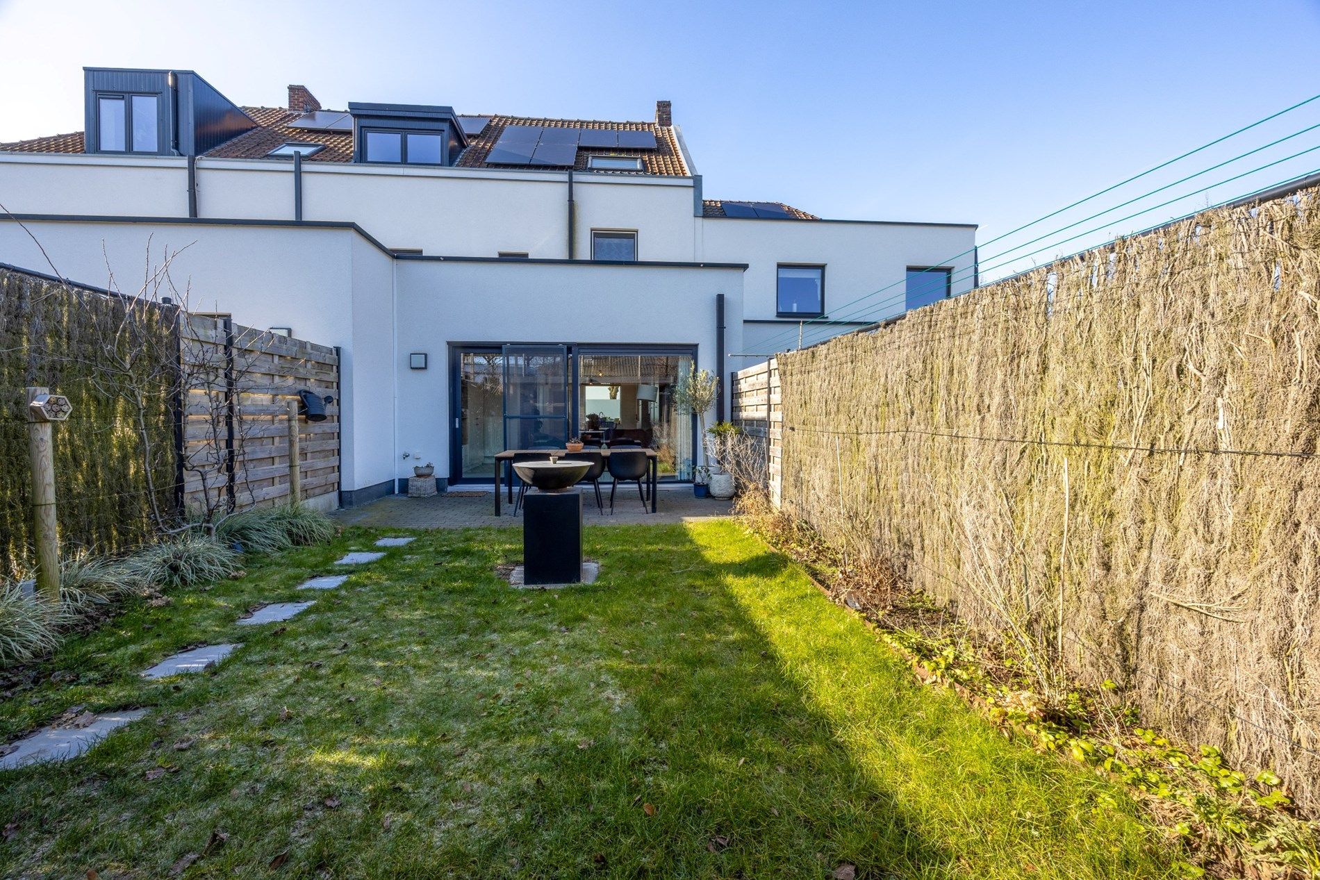 PRACHTIG VERNIEUWDE WONING MET AUTOSTAANPLAATS foto 8