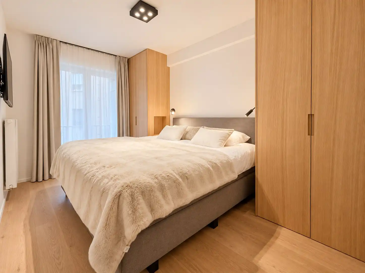 Volledig gerenoveerd appartement met een mooi zeezicht gelegen tussen het Driehoeksplein en Albertplein. foto 11