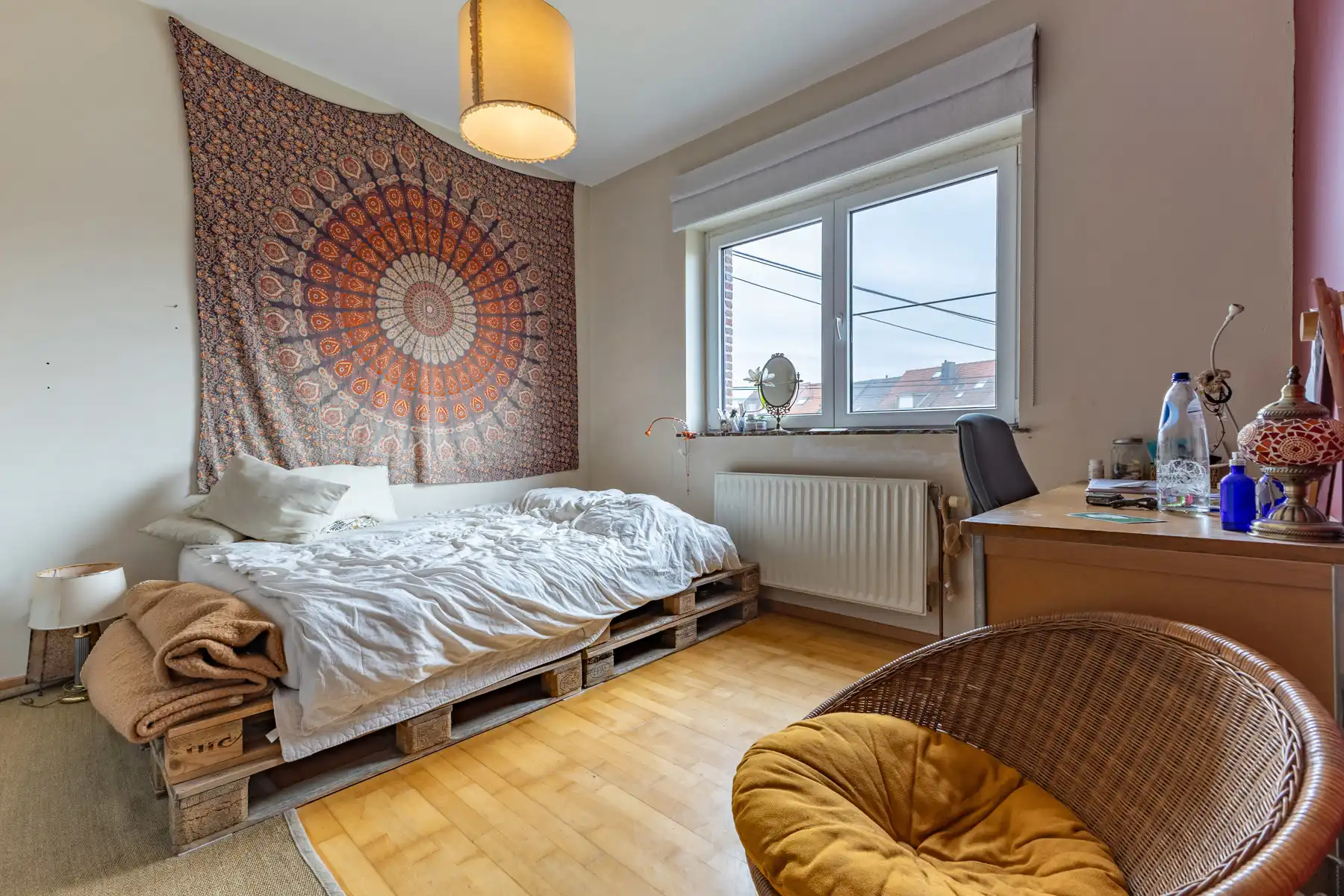 Goed gelegen woning met ruime loods foto 13