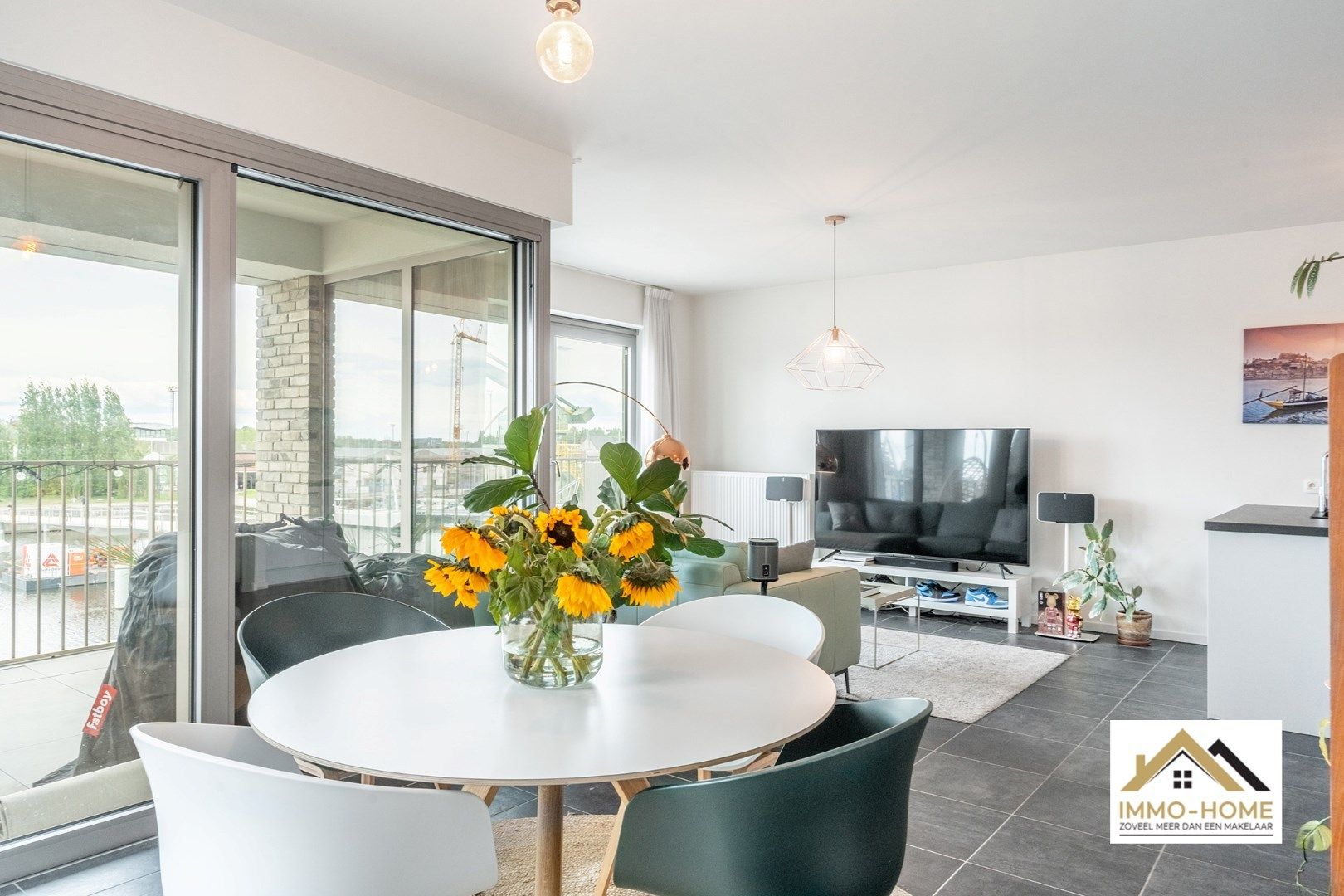 Nieuwbouw appartement met zicht op dokken te Gent foto 3