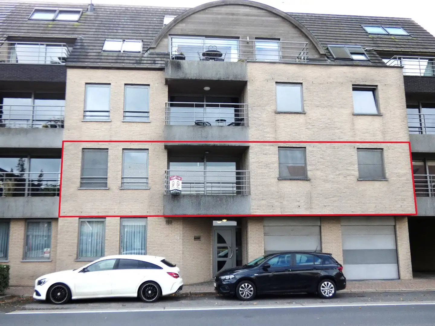 Lichtrijk en gunstig gelegen appartement met 2 slpk, terras en garage, Torhout foto 15