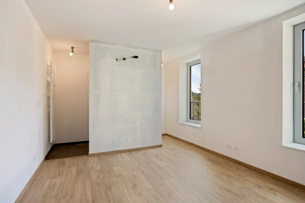 Instapklare woning met zeer goede afwerking, 3 slaapkamers, 3 badkamers, tuin, terras en autostaanplaats in het centrum van Tienen – EPC 27 kWh/m² - bewoonbare  foto 27