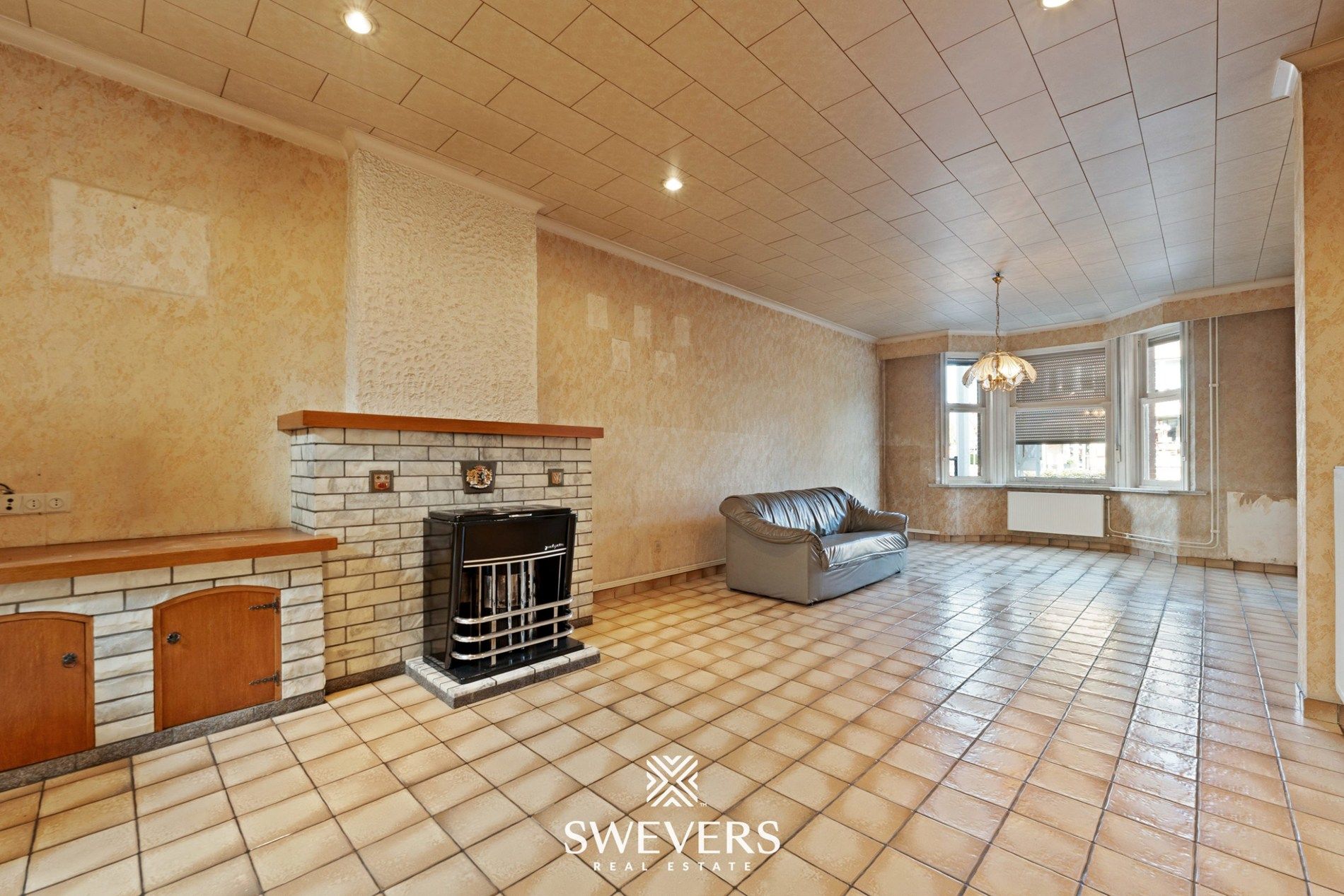 Woonst met 5 slaapkamers en hangar van 250m² in centrum Beringen foto 3