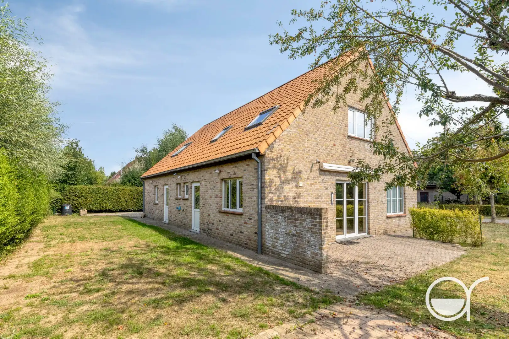 Rustig gelegen villa in doodlopende straat foto 25