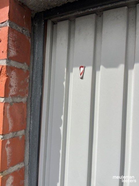 Garagebox met manuele poort foto 3
