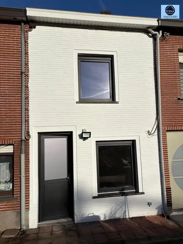 ZEER LEUKE, LICHTRIJKE WONING NABIJ CENTRUM EN WINKELS foto {{pictureIndex}}