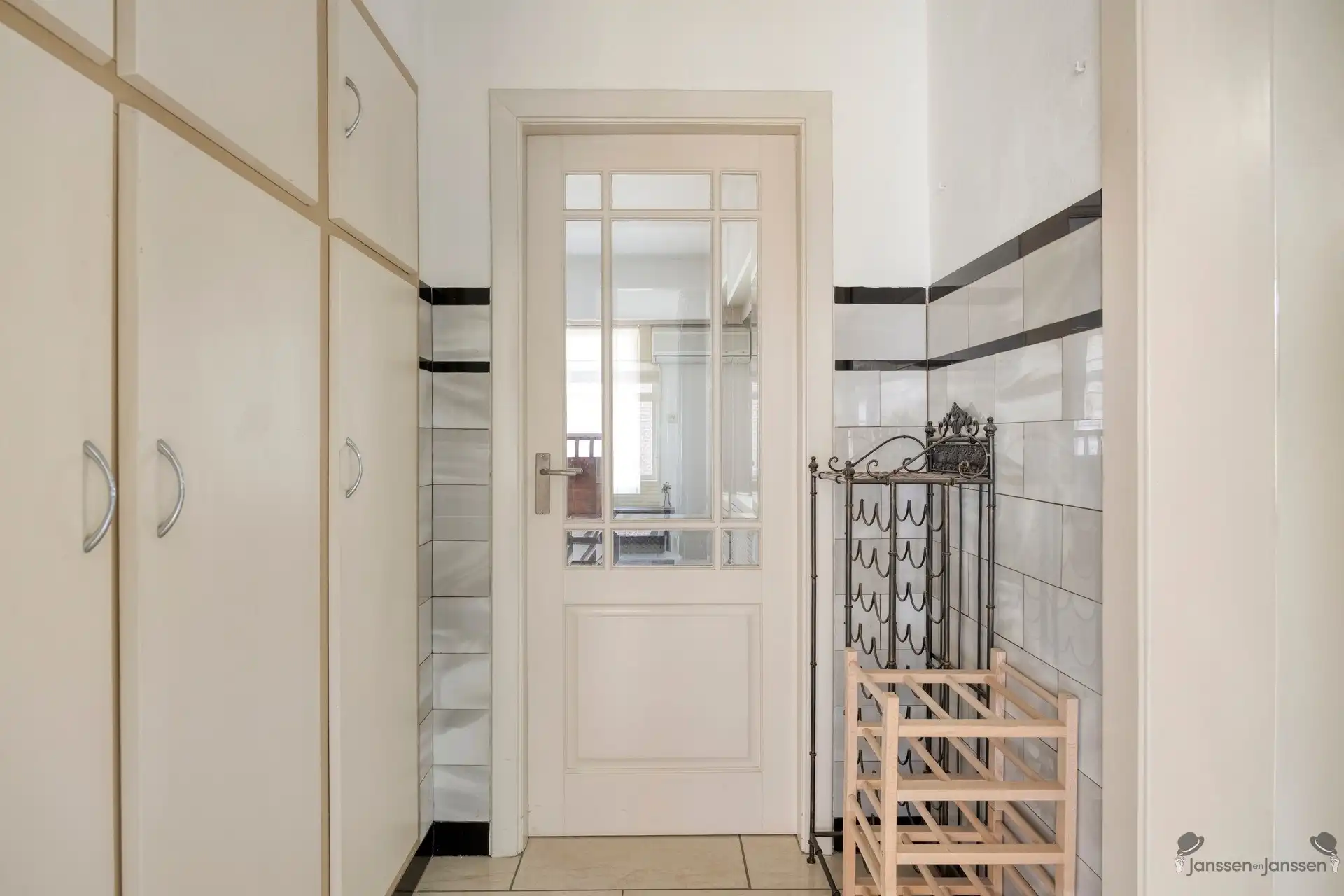 Sfeervolle villa met 5 slaapkamers, zwembad, veranda en uniek verhuurpotentieel  foto 11