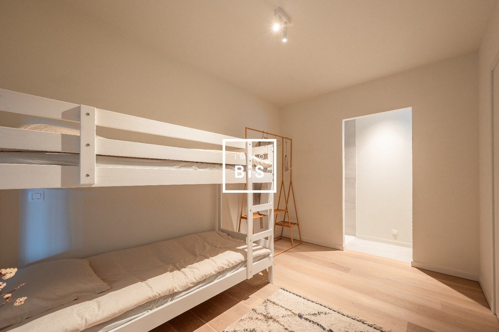 Modelappartement met 2 slaapkamers en oost geörienteerd terras. foto 17