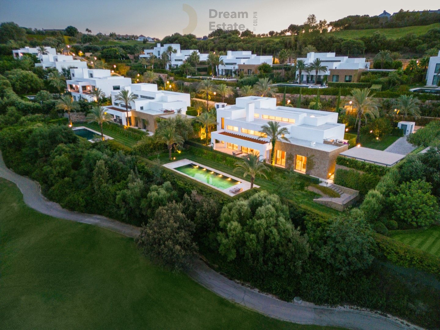 Fascinerende villa genesteld in het Finca Cortesin Resort, Casares. foto 29