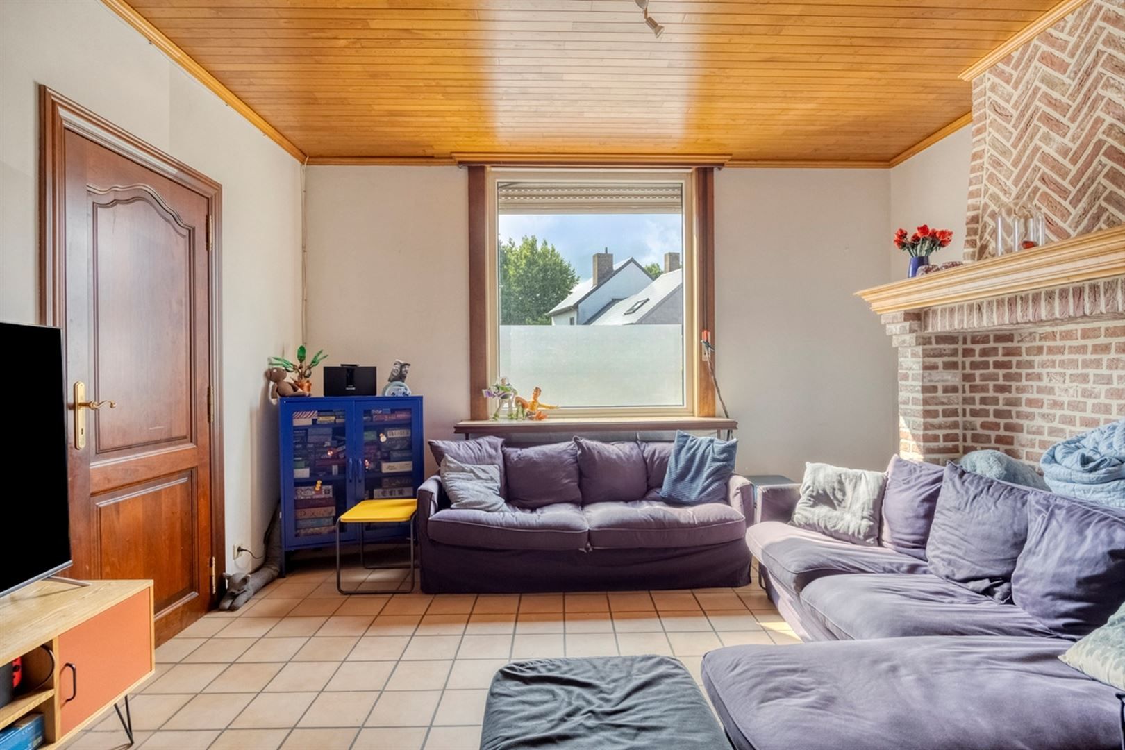 Ruime rijwoning met garage foto 4