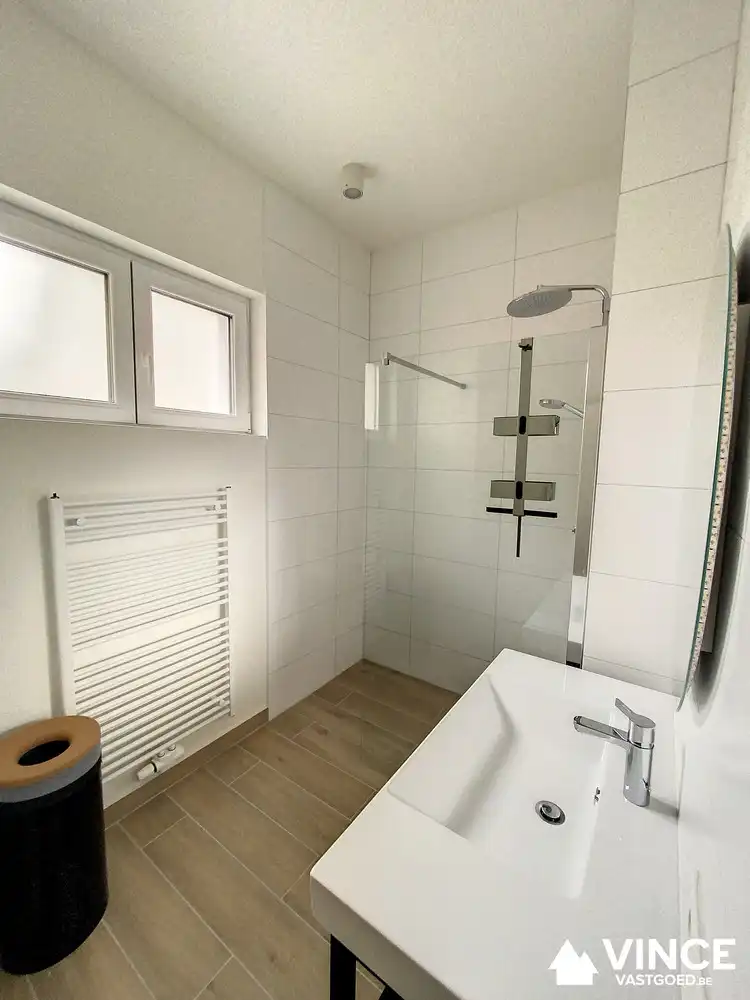 Gerenoveerd GEMEUBELD éénslaapkamerappartement in hartje Antwerpen foto 6