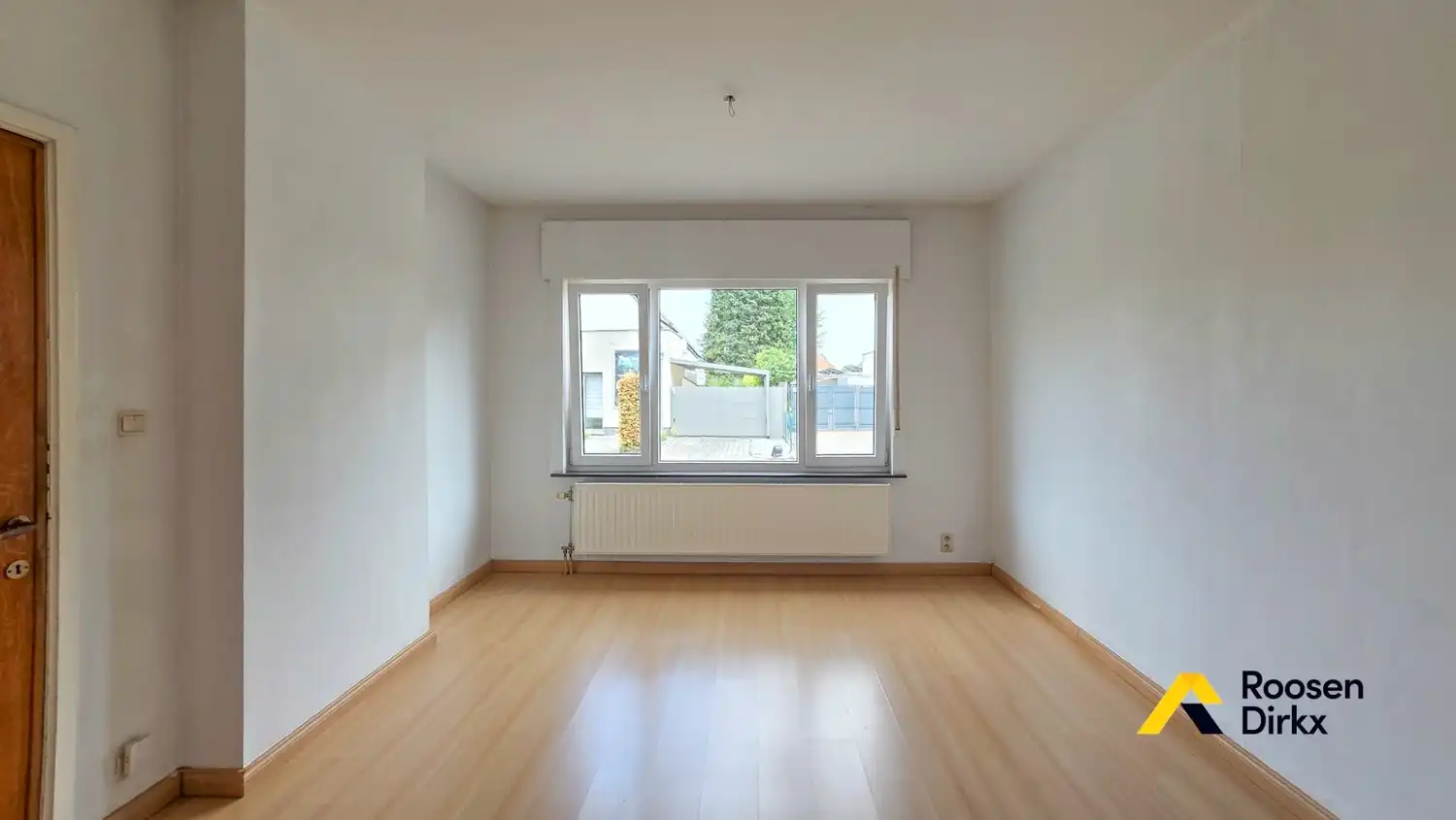 Charmante HOB gezinswoning met degelijke basisstructuur, 3 slaapkamers hartje Bree foto 10