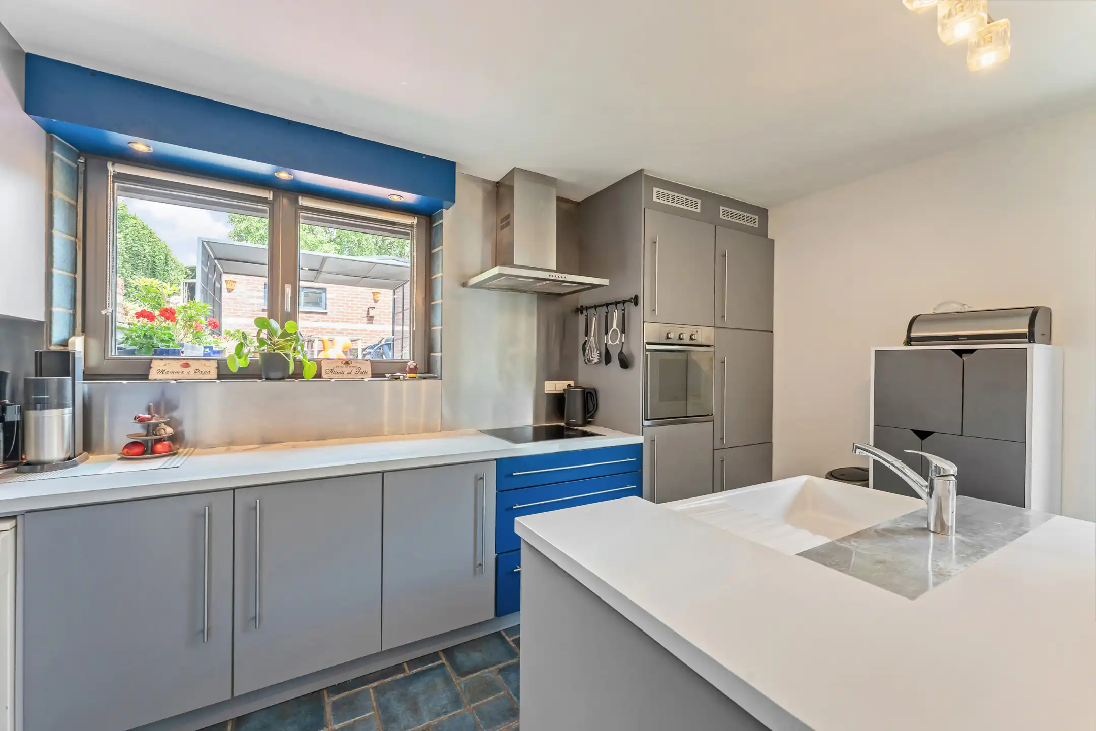 Karakteristieke woning met 4 slpk, bureel op 11a10ca foto 7