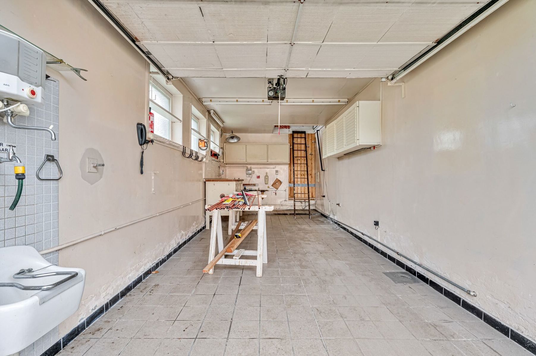 Op te frissen bungalow met zolderverdieping foto 13