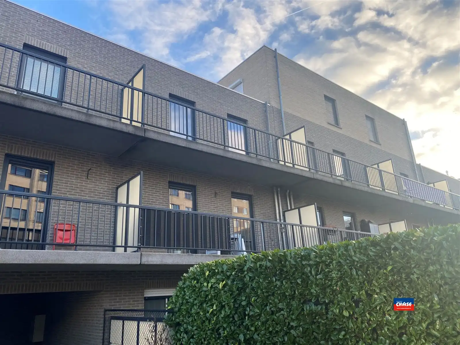 Appartement met 2 slpks, 2 terrassen en autostpl foto 26