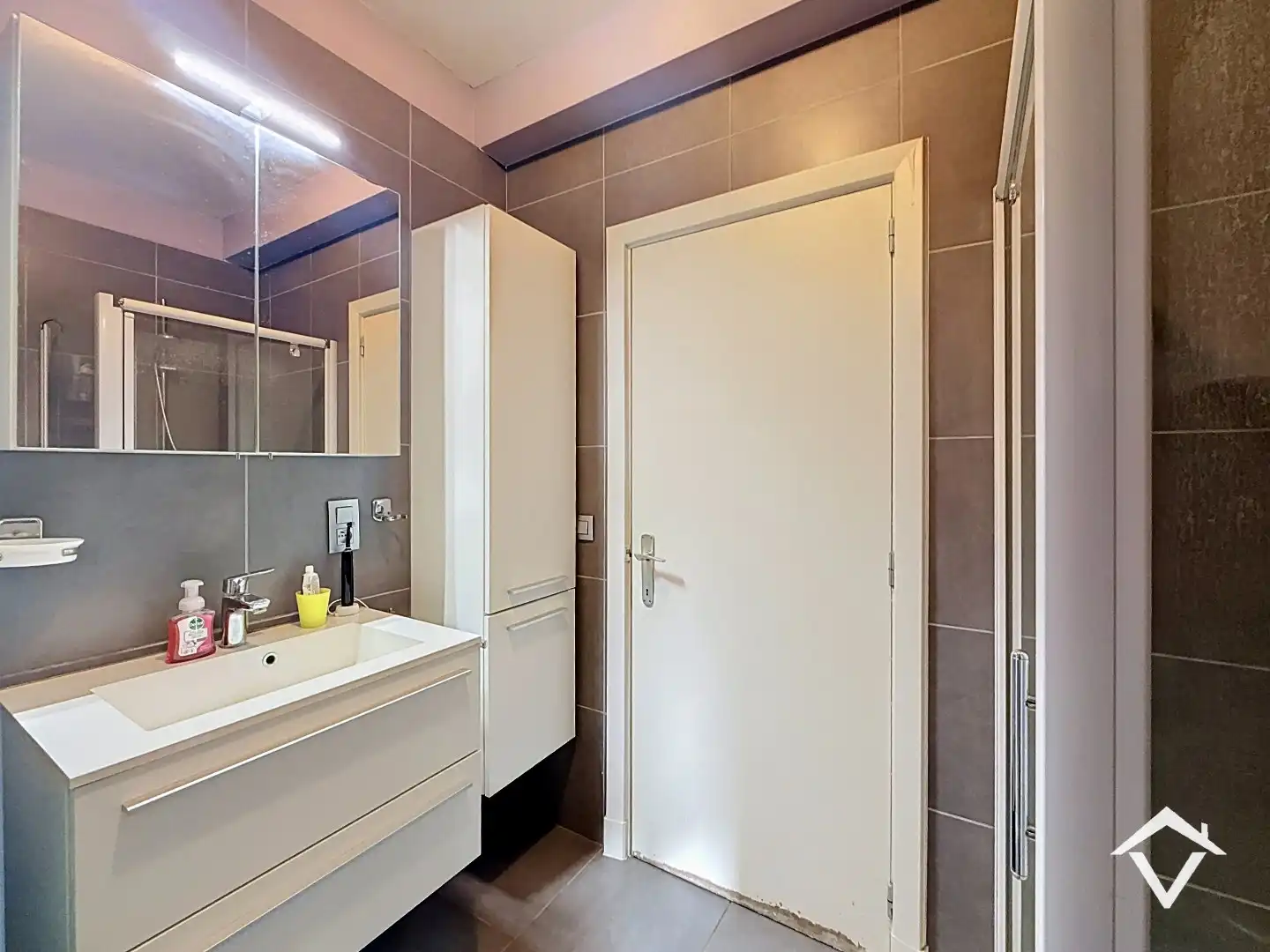 Groot appartement met 3 slaapkamers te Roeselare  foto 15