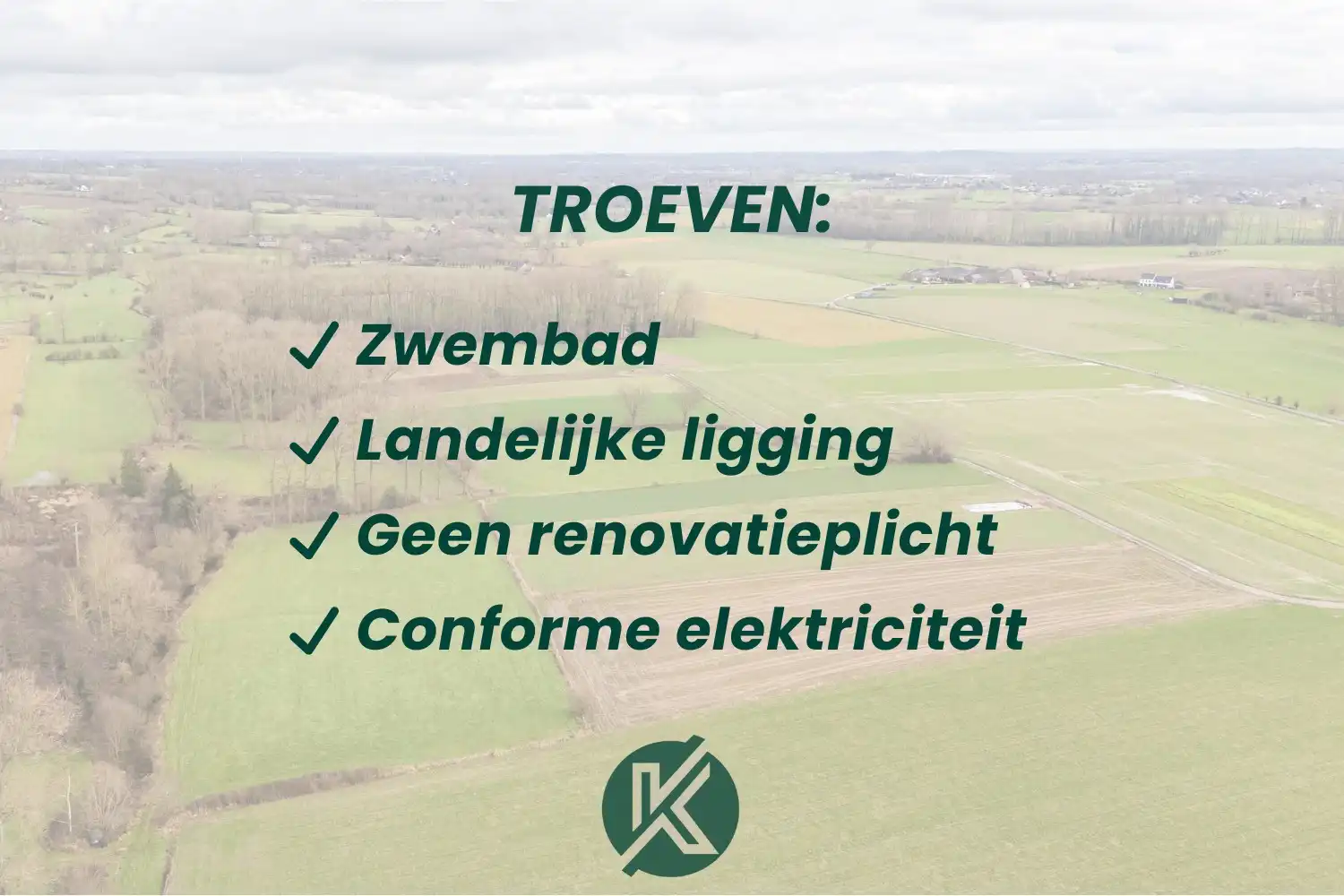 Ruime woning met uitzicht op omliggend landschap foto 2