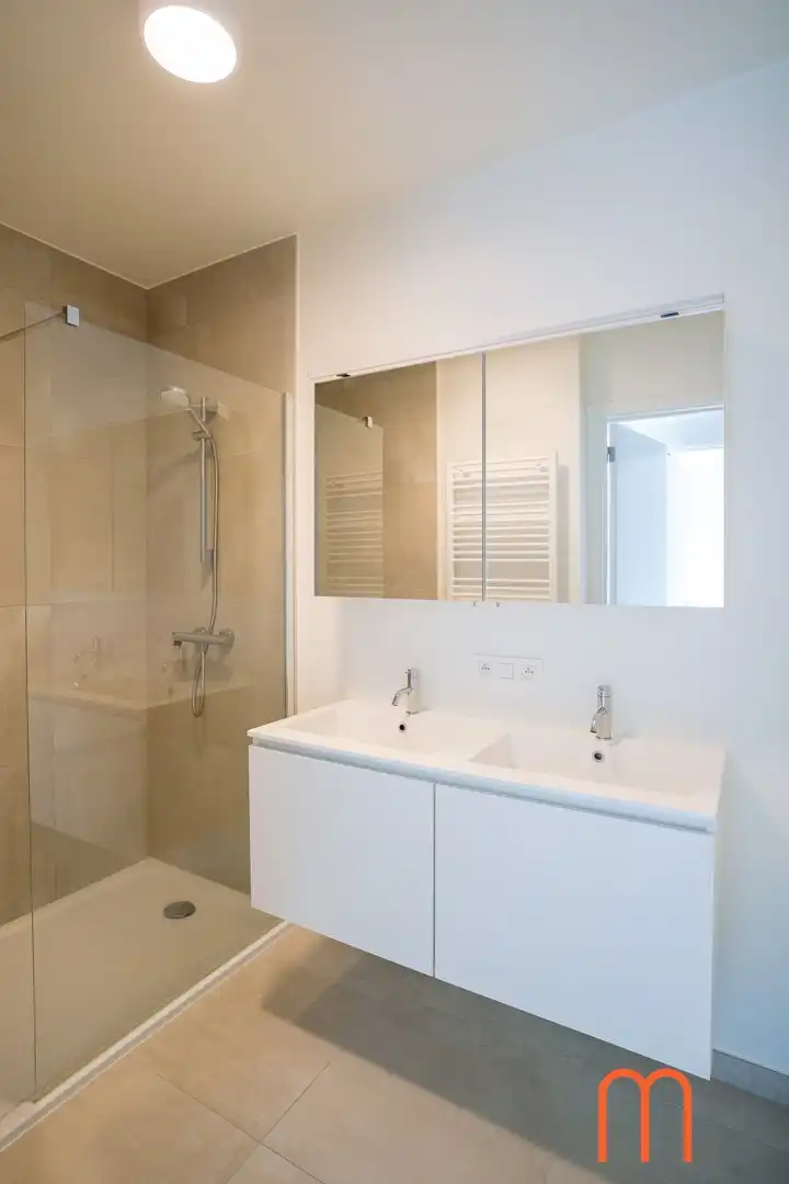 Luxe 2-slaapkamer appartement te huur in Oostende – Ensor Tower foto 15