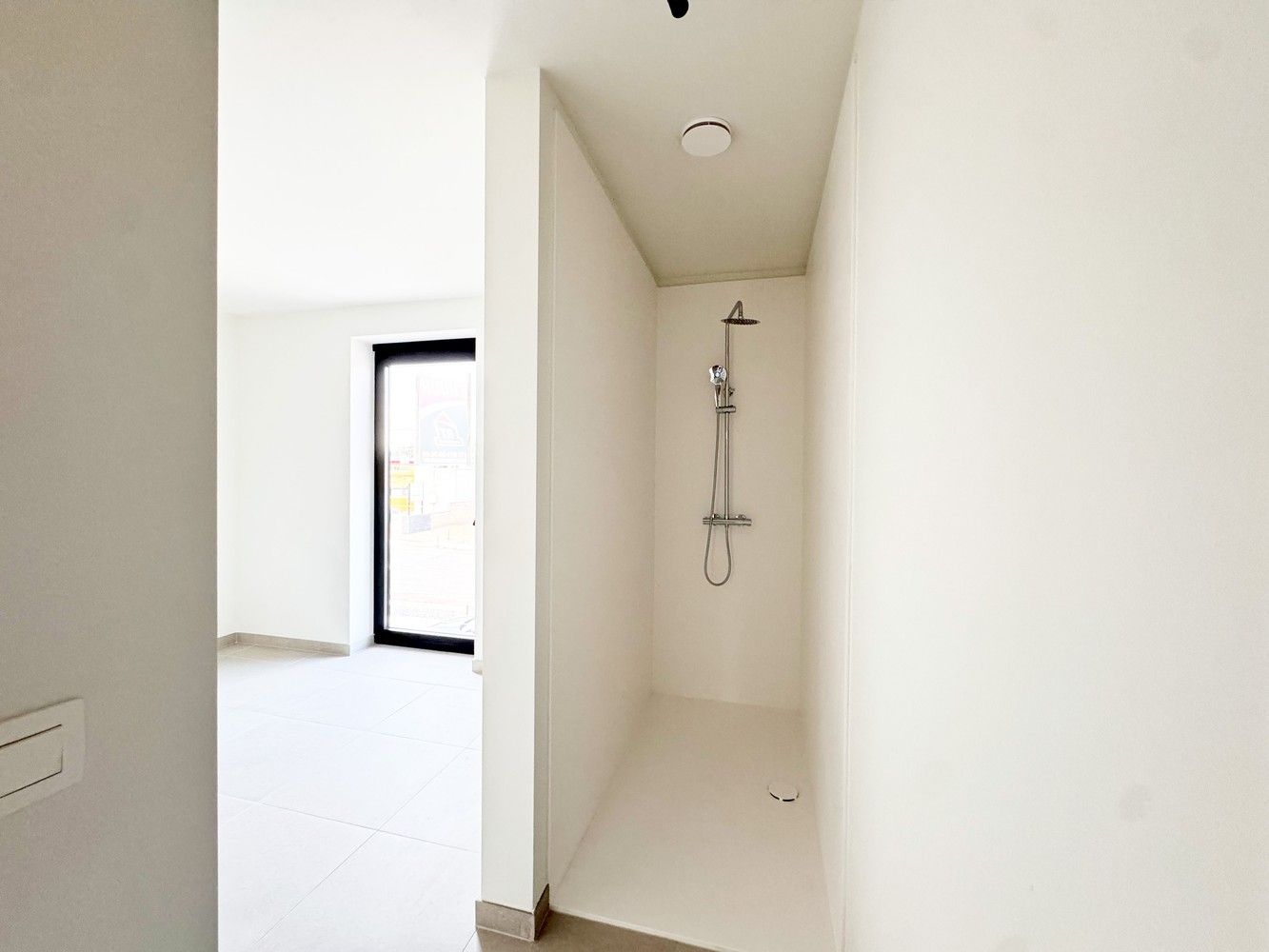 Instapklare nieuwbouw duplex te huur in Sint-Truiden! foto 8