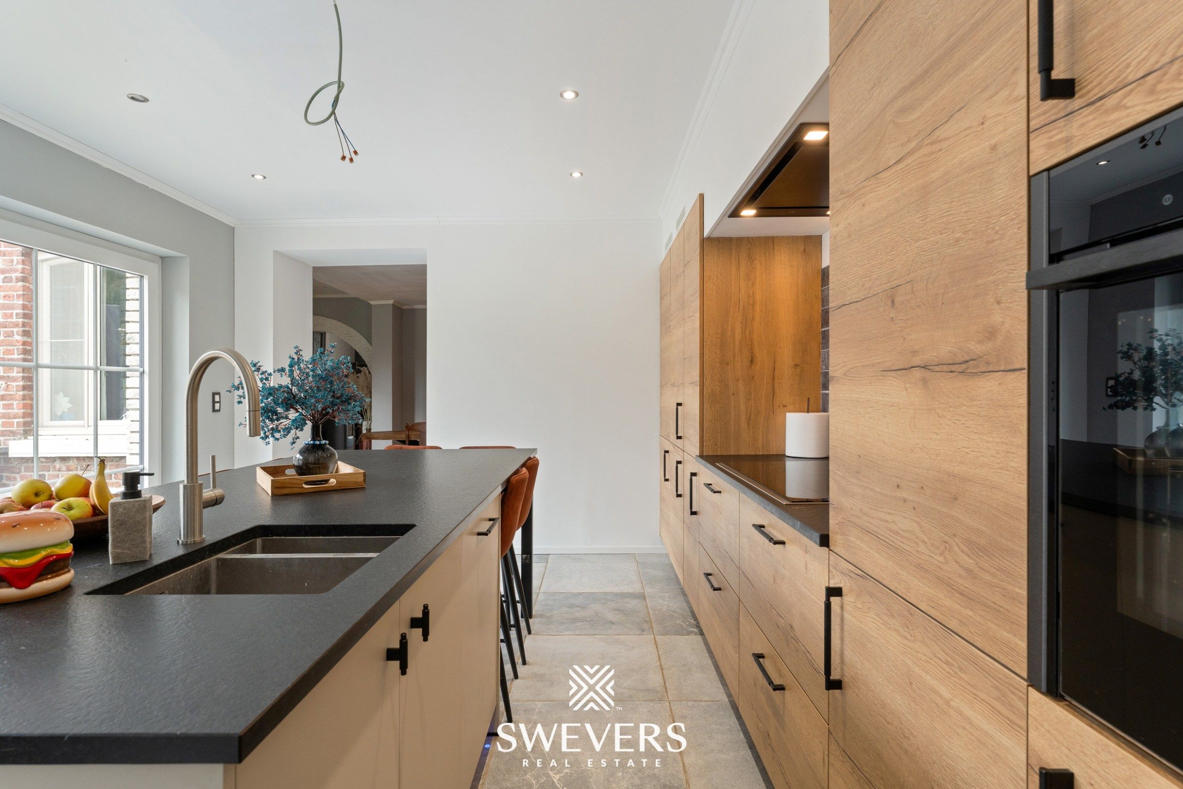 Gezellige woning met moderne keuken op groot perceel in Gingelom foto 9