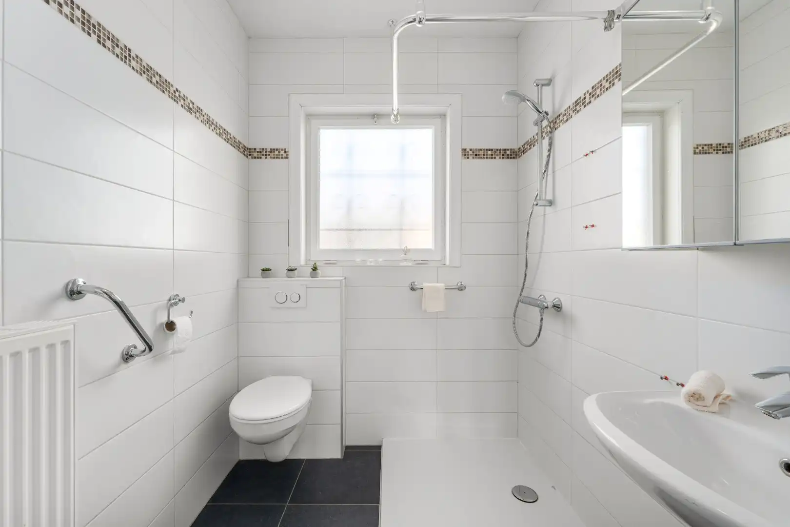 Gelijkvloerse woning met tuin in Sint-Joris foto 14