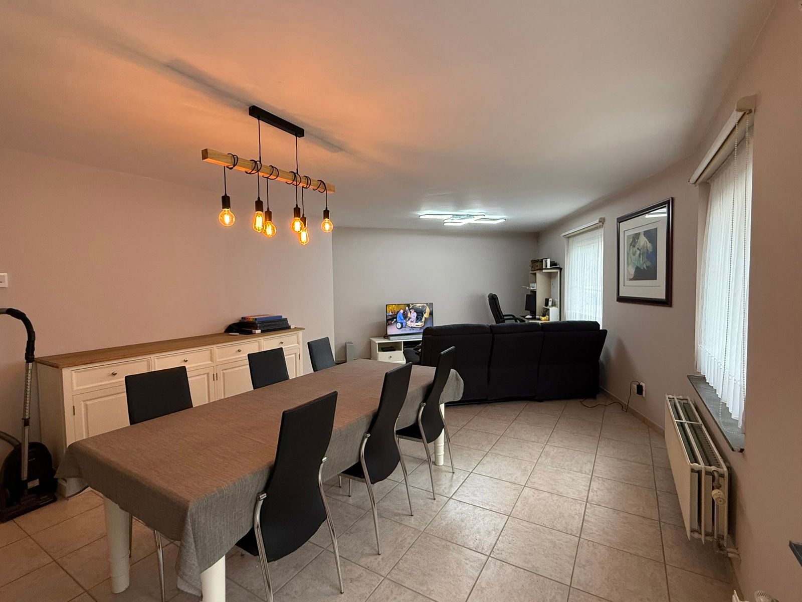 GELIJKVLOERSAPPARTEMENT MET TERRAS EN GARAGE IN HET CENTRUM VAN TIELT.  foto 6