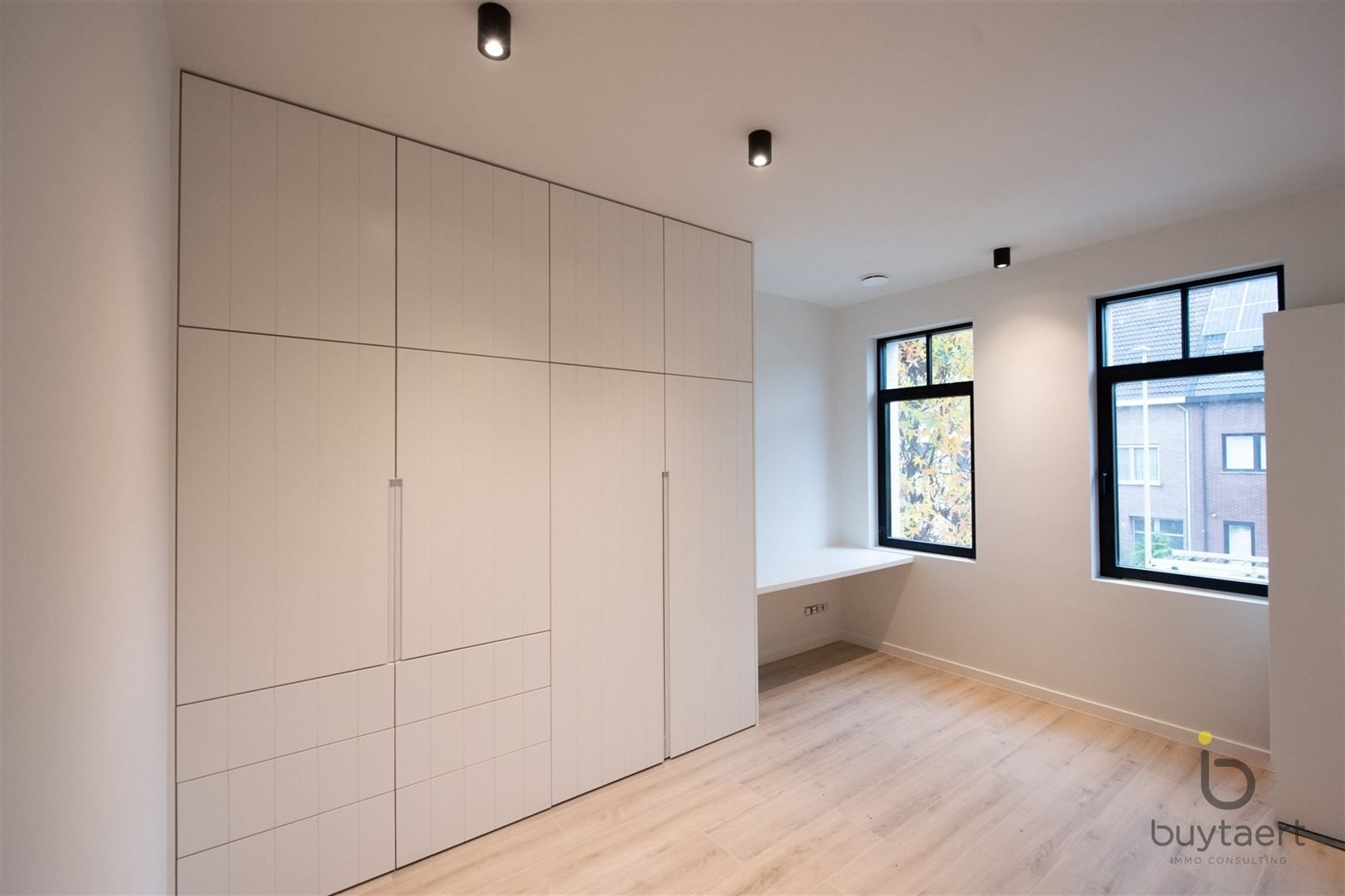Duurzaam en stijlvolle nieuwbouw rijwoning + tuin! foto 8