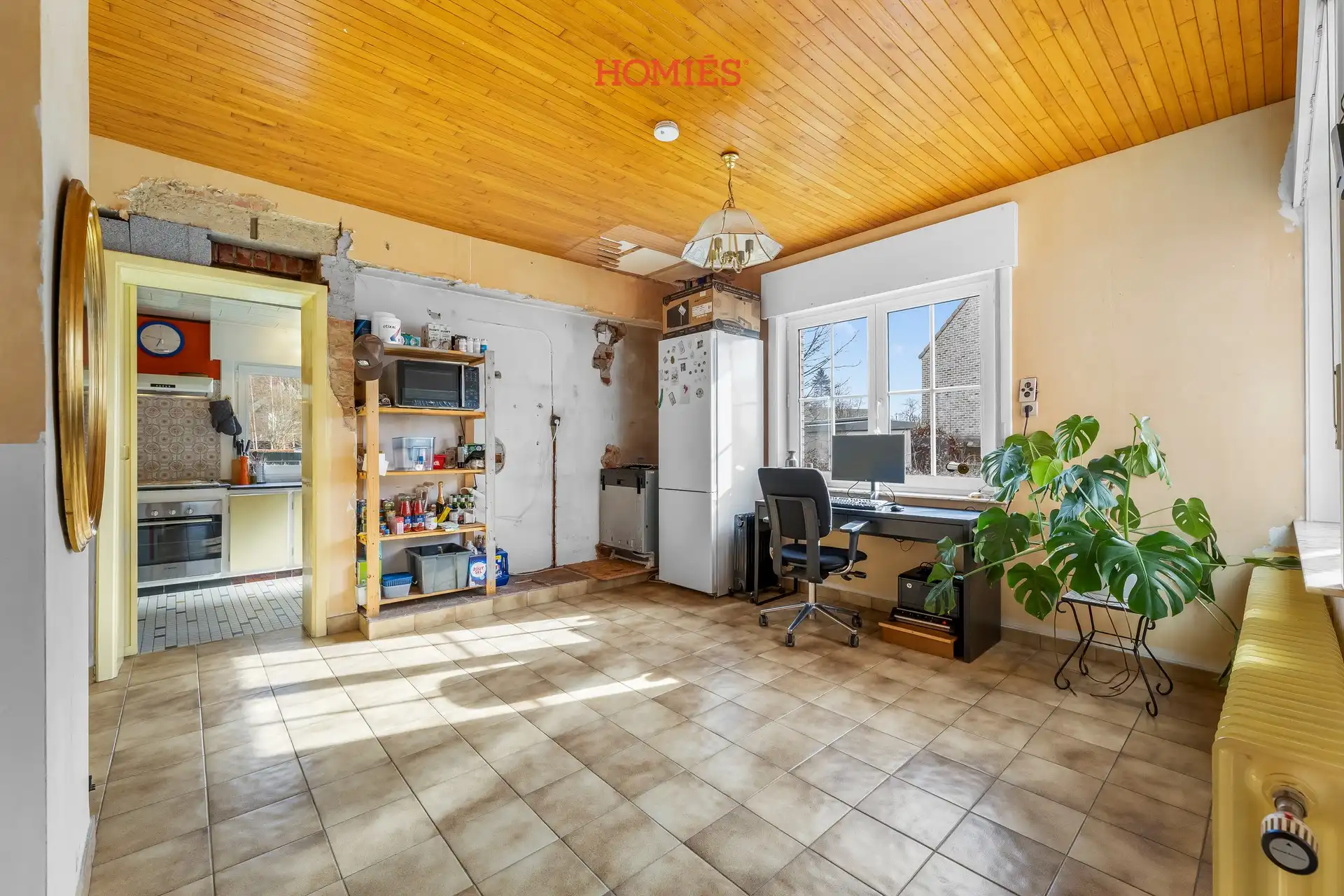 Te renoveren woning met potentieel in Sint-Joris-Weert foto 15