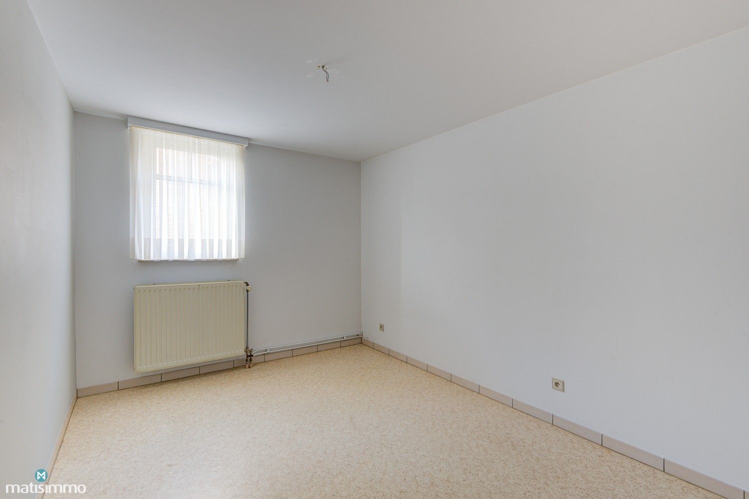 INSTAPKLAAR APPARTEMENT MET 2 SLAAPKAMERS, TUIN EN GARAGE IN SCHOONBEEK foto 13