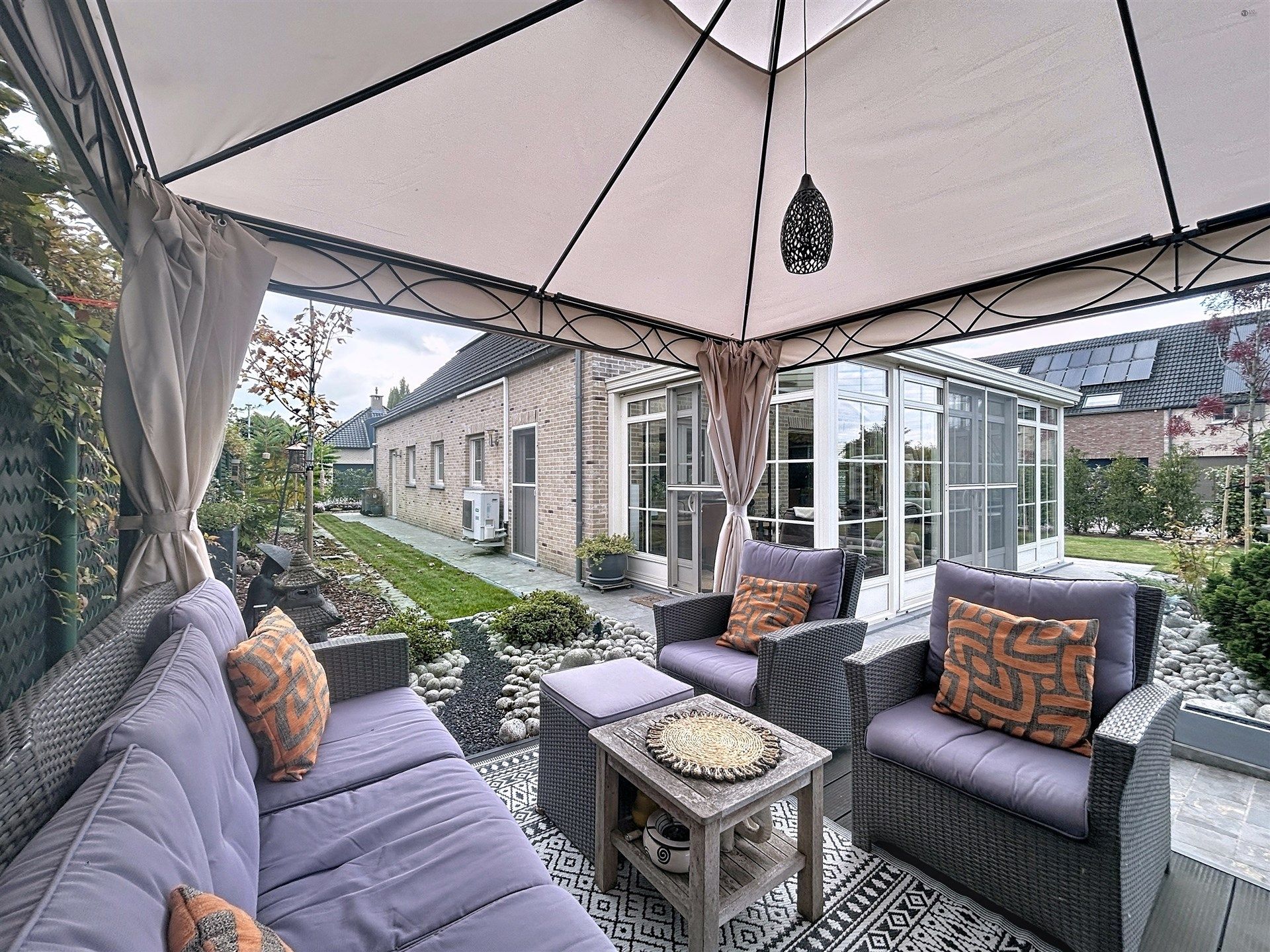 Open bebouwing met 3 slaapkamers en garage op perceel van 644m² foto 6