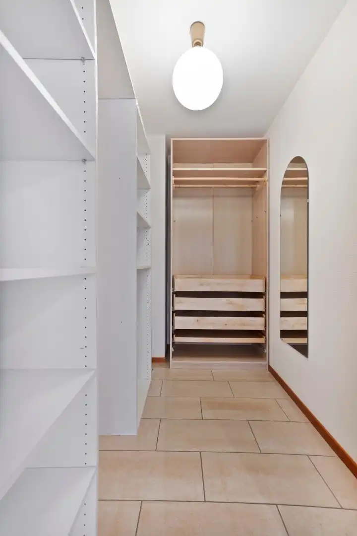 APPARTEMENT VAN 175m² MET 2 SLAAPKAMERS, 2 TERRASSEN en GESLOTEN GARAGE IN LANAKEN CENTRUM !  foto 21