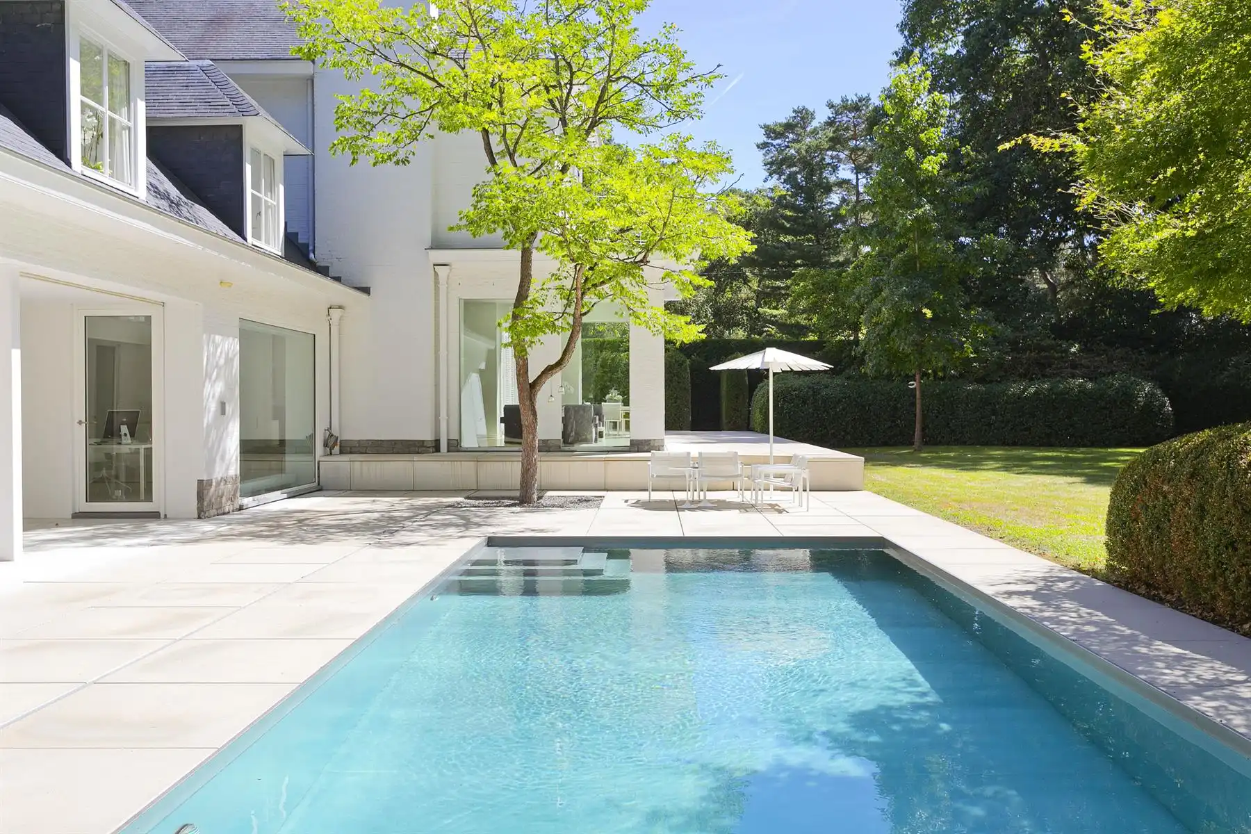 State-of-the-art villa op 5.707 m te KEERBERGEN foto {{pictureIndex}}