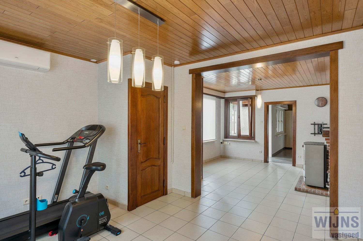 Mooi onderhouden woning met 2 slpkm foto 7