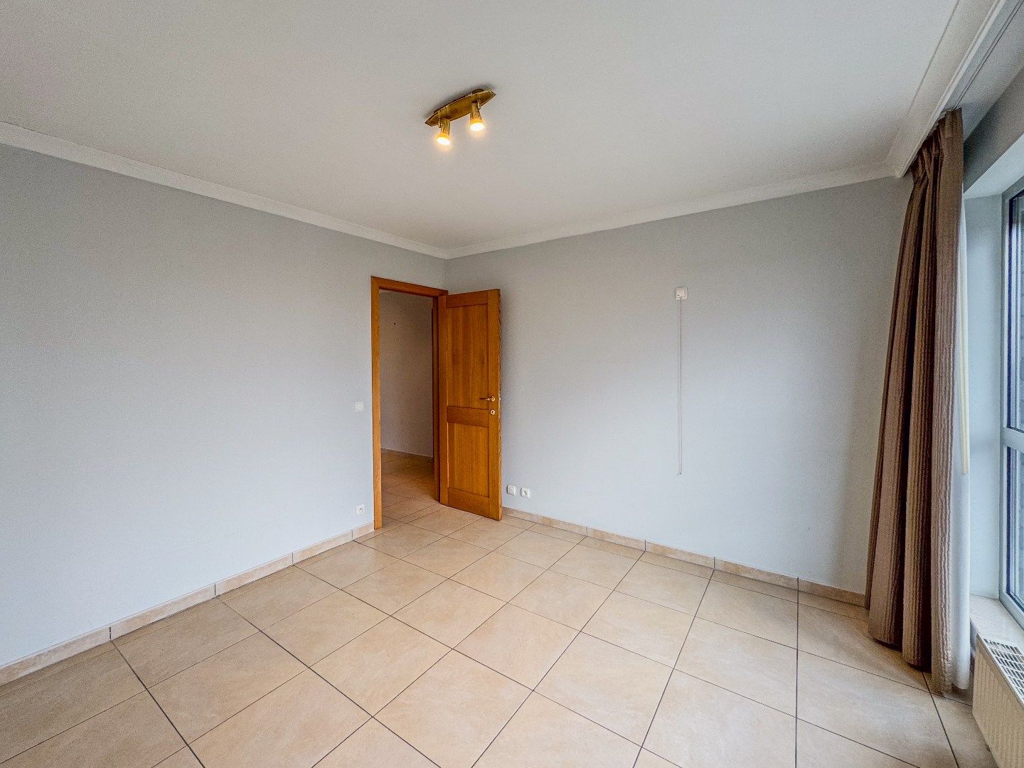 Ruim appartement met 2 slaapkamers en terras met prachtige vergezichten! foto 18