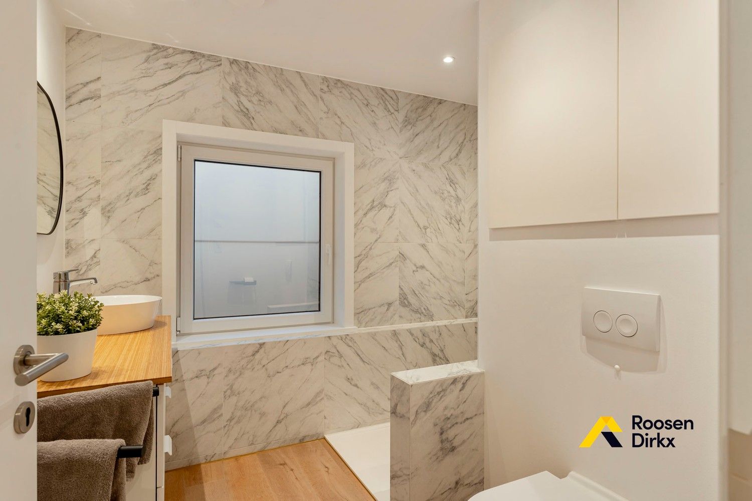 Instapklare volledig gerenoveerde vrijstaande gezinswoning met 3 slaapkamers op perceel van 617m² foto 22