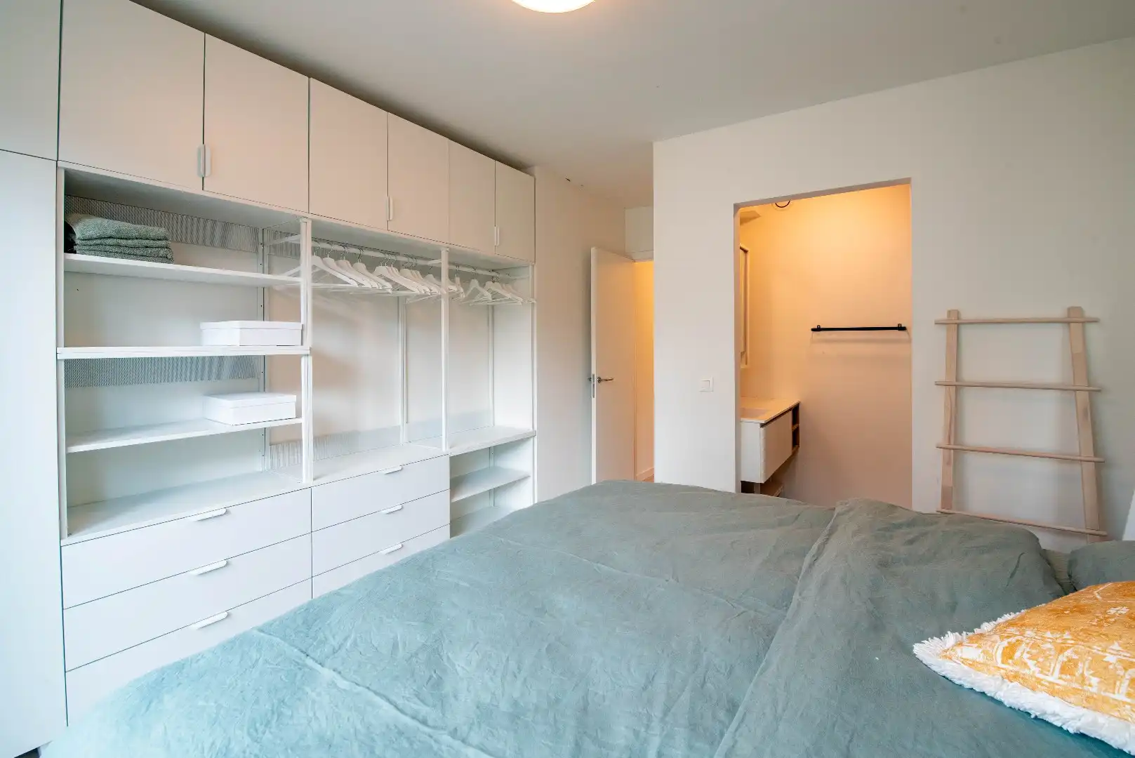 Gemeubeld nieuwbouw appartement op het Zuid foto 8