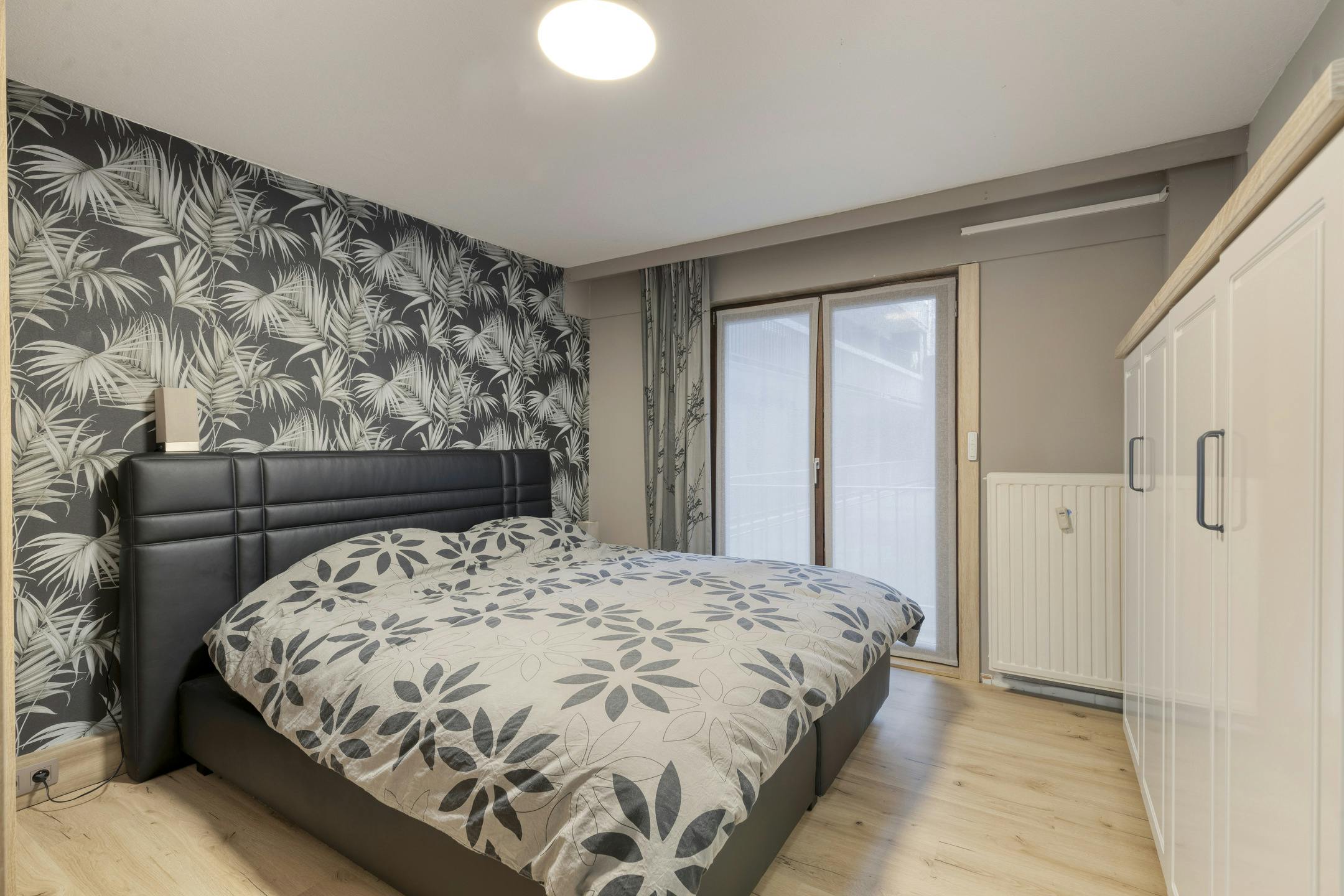 Gerenoveerd duplex appartement te koop in Blankenberge foto 6