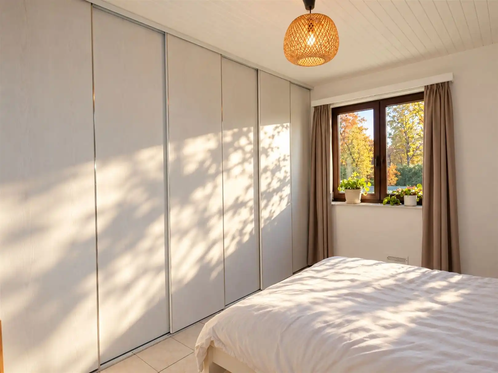 Woning met ruime tuin midden in het groen foto 6