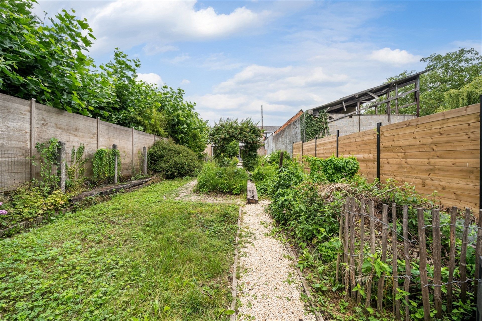 Charmante, gerenoveerde woning met bijgebouw, zuidgerichte tuin en uitstekende ligging foto 19