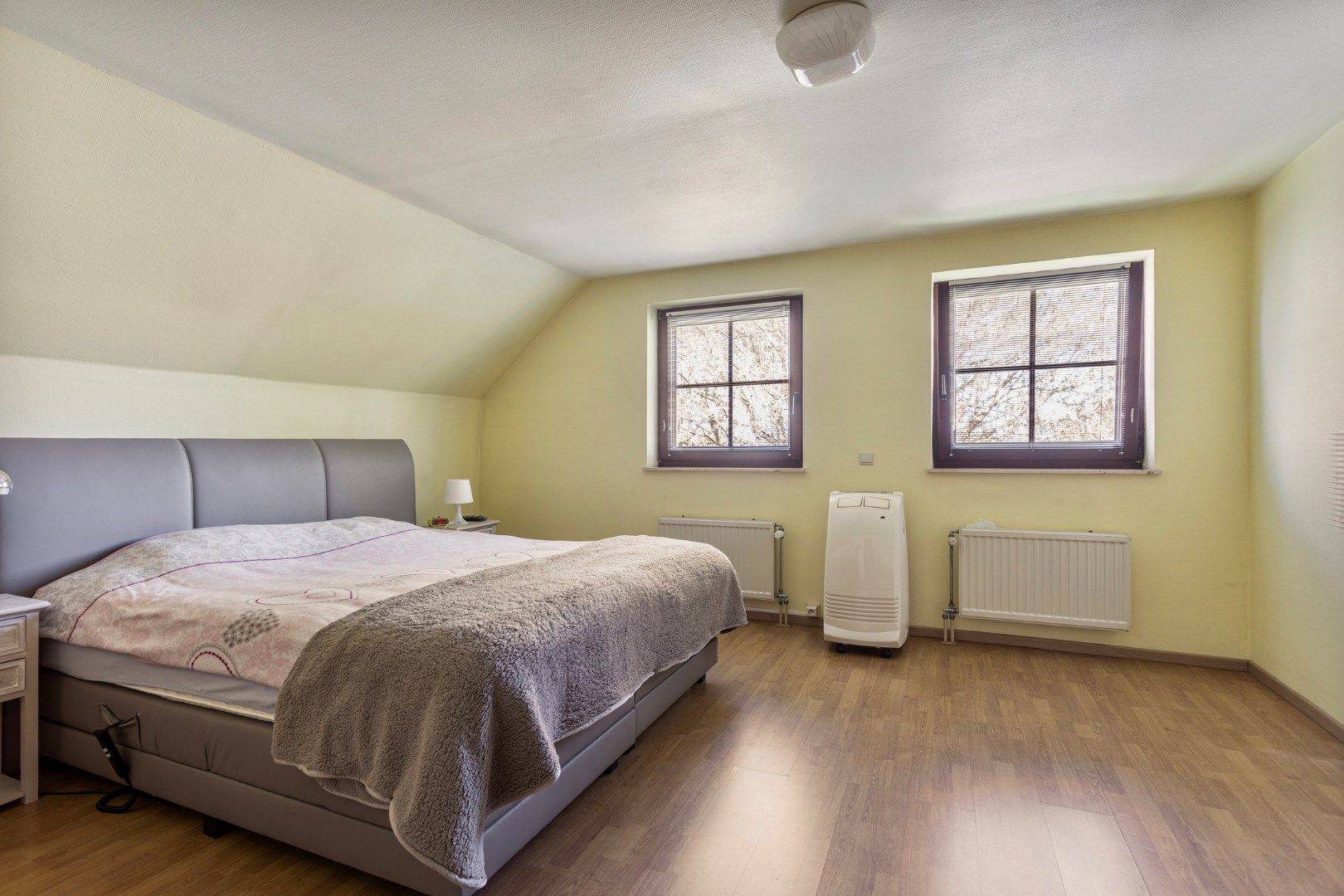 Vrijstaande villa met open zicht, grote zonnige tuin en praktijkruimte – Tongeren foto 20