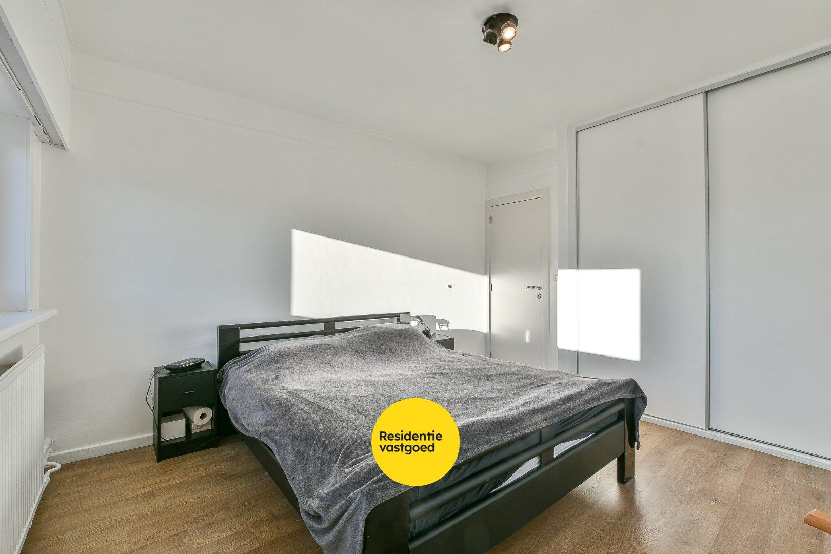 Charmante en gerenoveerde hoekwoning met 4 slaapkamers te Blankenberge! foto 17