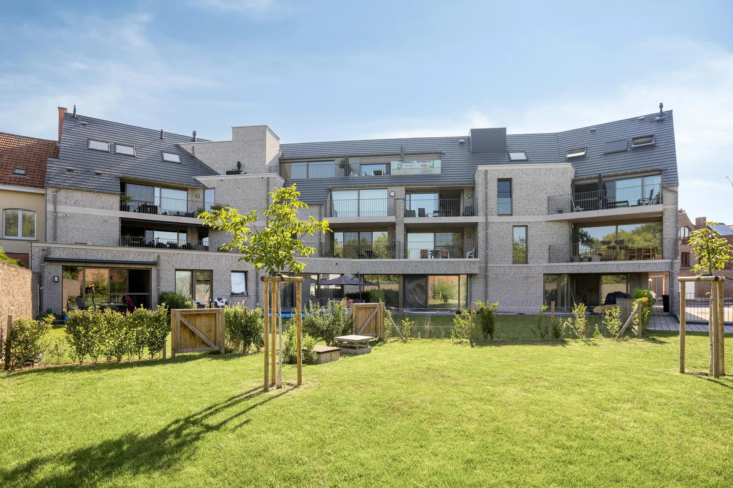 Ruim appartement te koop in Ieper met twee kamers en terras foto 7