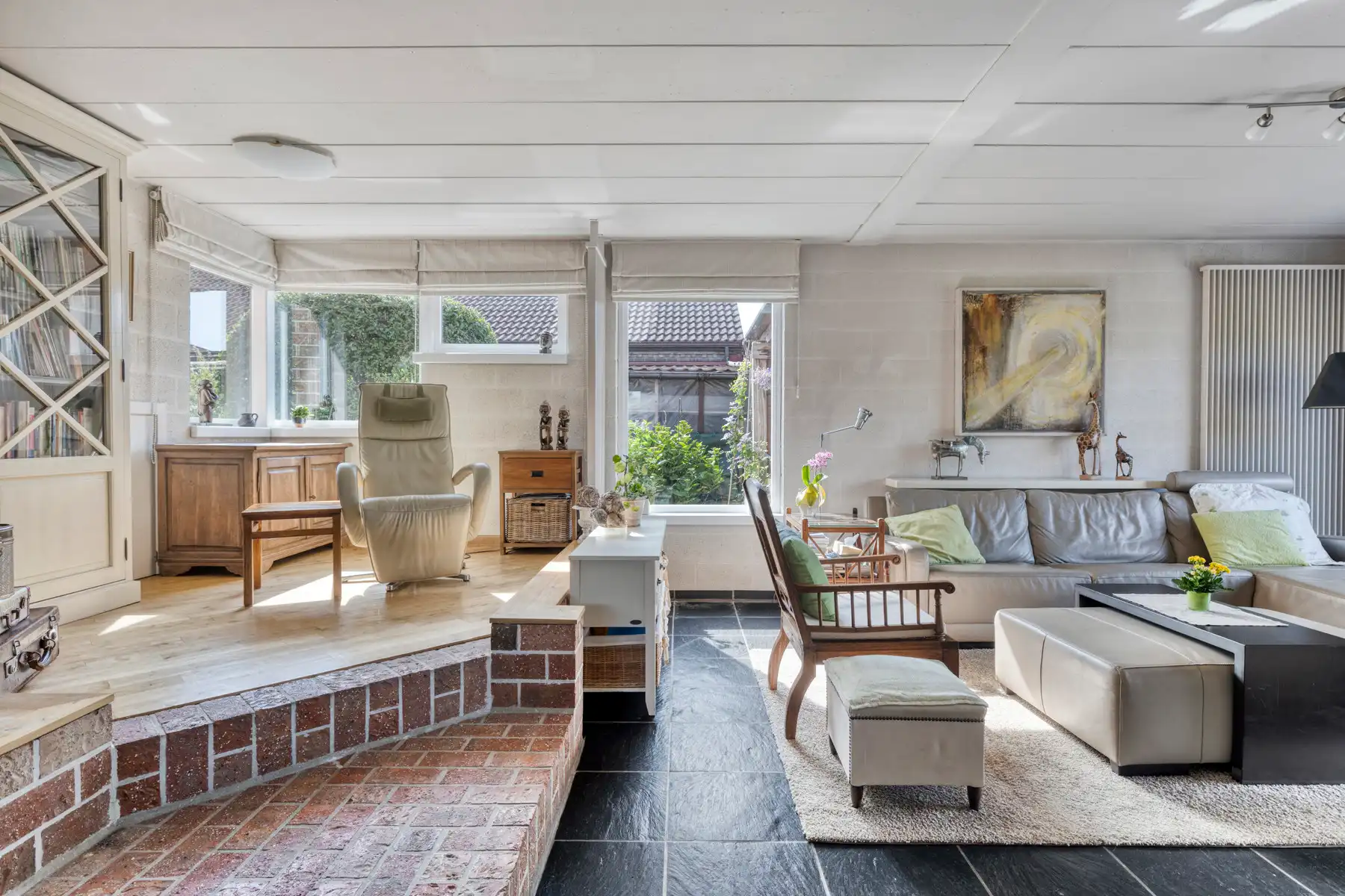 Ruime villa met praktijk! foto 4