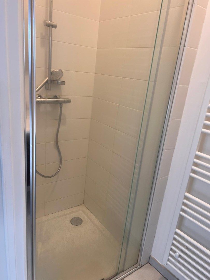 Recente studio (A1.5) op de eerste verdieping met terras en garagebox mogelijk foto 8